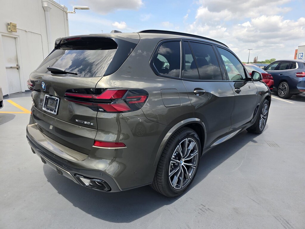 New 2026 BMW X5 PHEV xDrive50e SUV