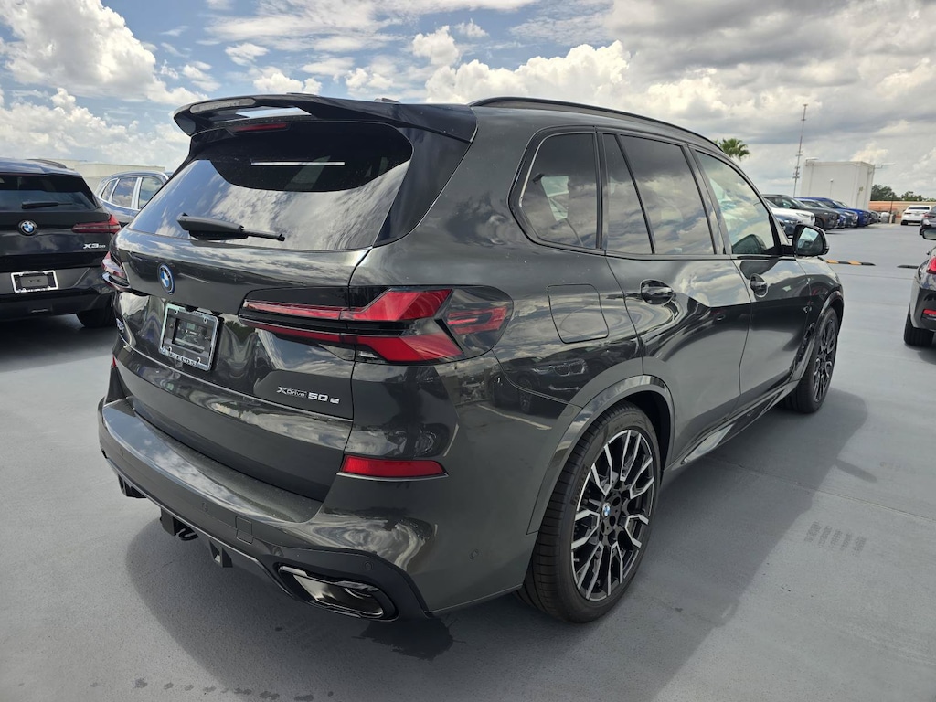New 2026 BMW X5 PHEV xDrive50e SUV