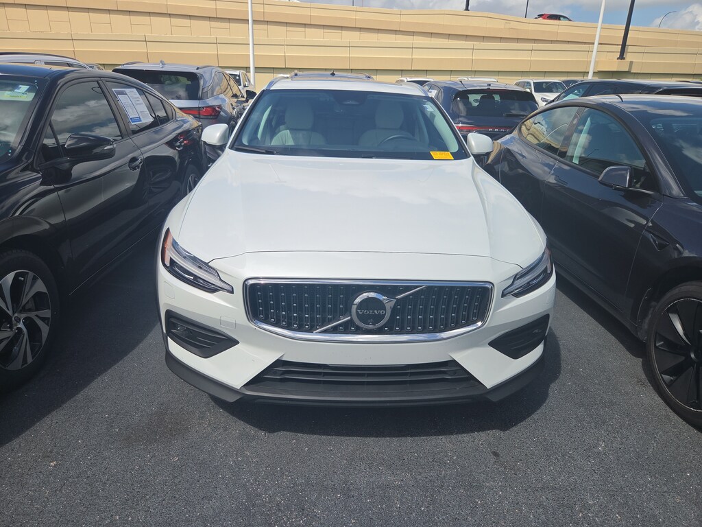 Used 2026 Volvo V60 Cross Country Plus B5 AWD Plus