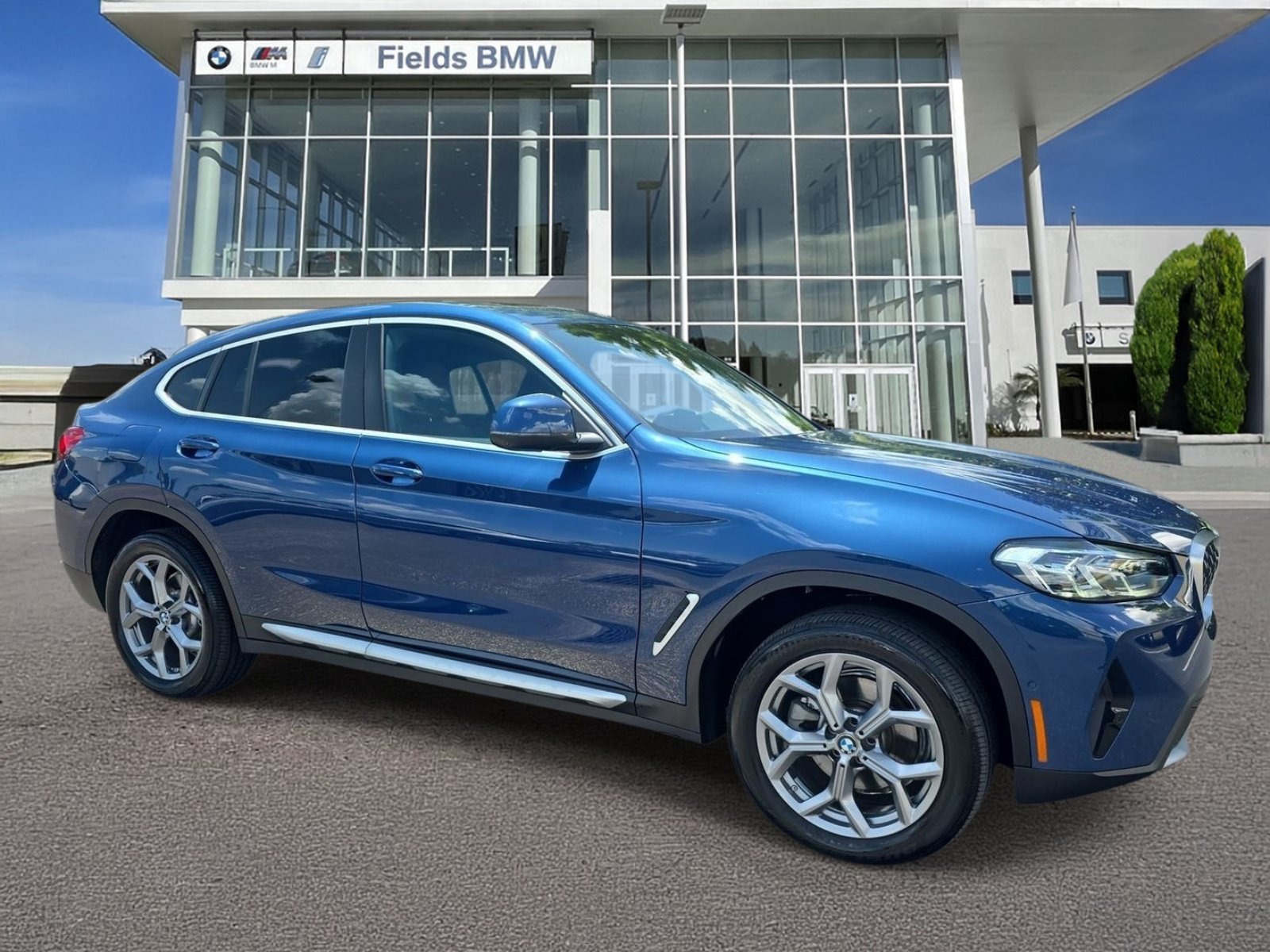 2025 BMW X4