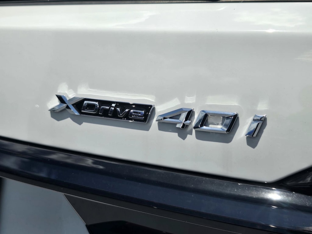 New 2027 BMW X7 xDrive40i SUV