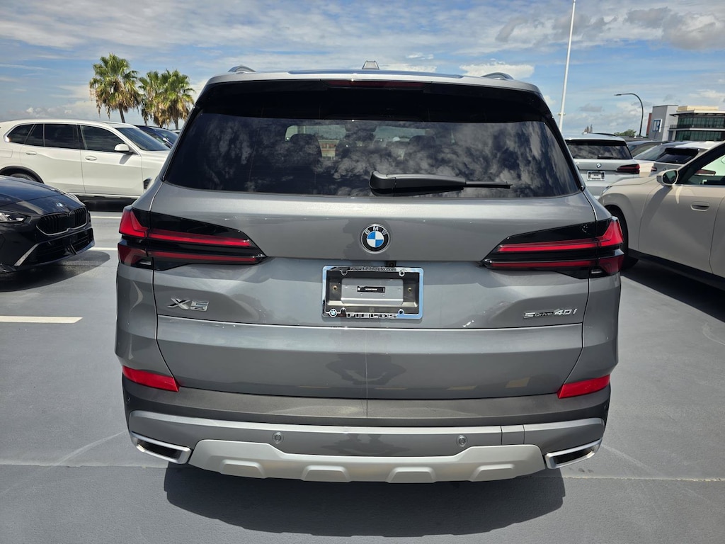New 2026 BMW X5 sDrive40i SUV