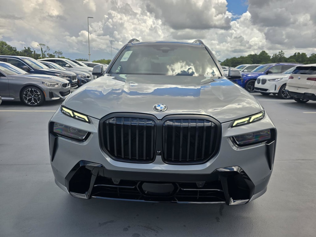 New 2027 BMW X7 xDrive40i SUV