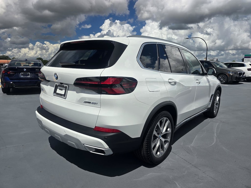 New 2026 BMW X5 xDrive40i SUV