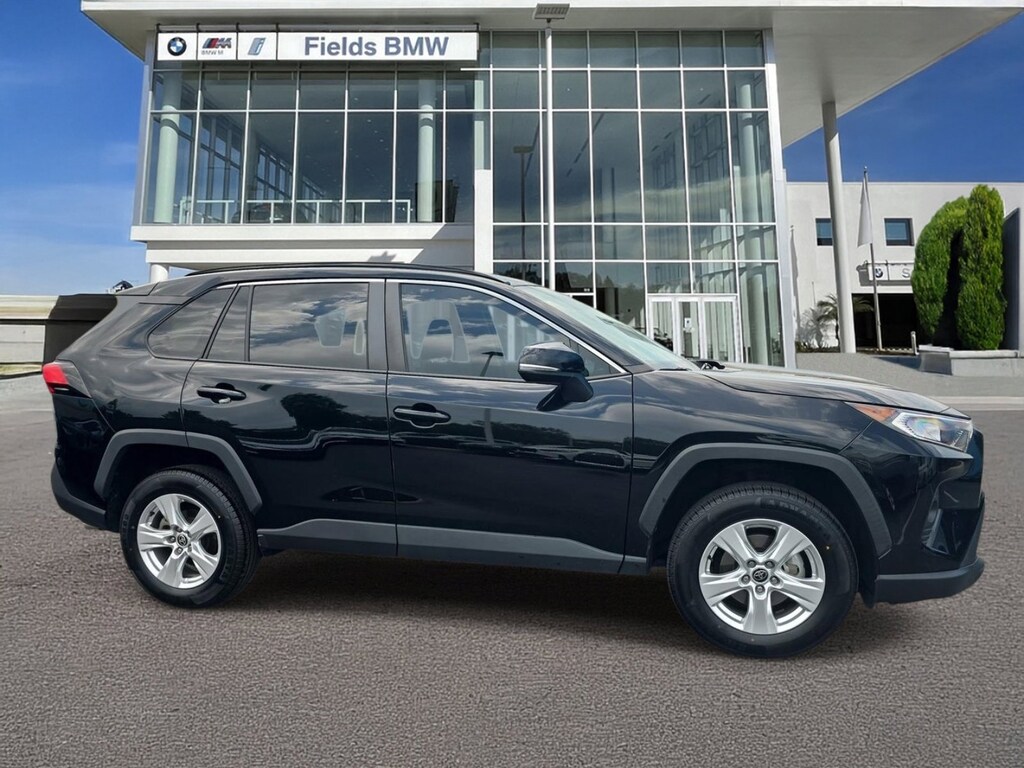 Used 2021 Toyota RAV4 XLE XLE FWD