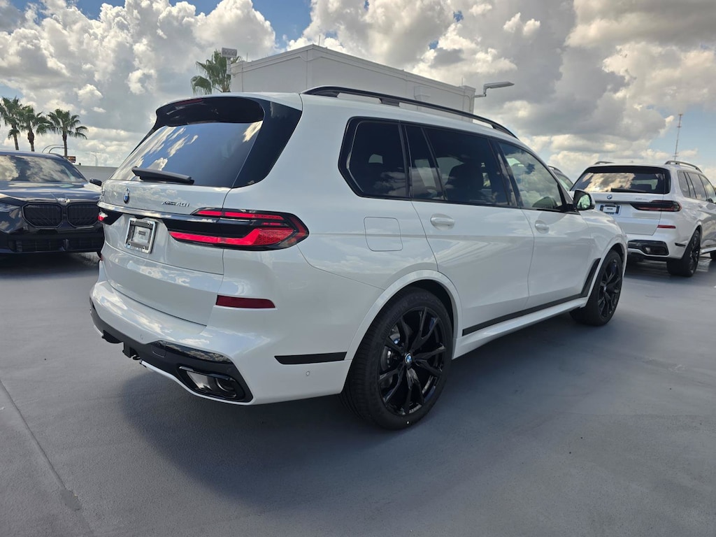 New 2027 BMW X7 xDrive40i SUV