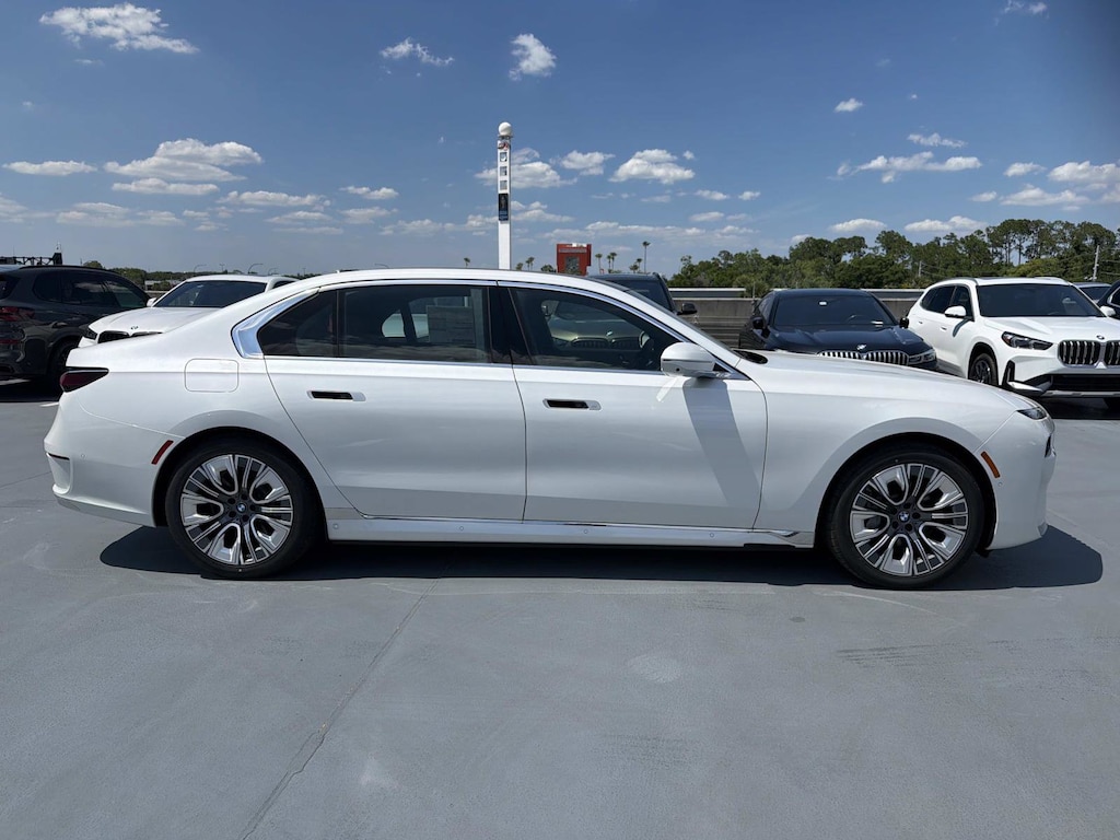 New 2026 BMW i7 xDrive60 Sedan