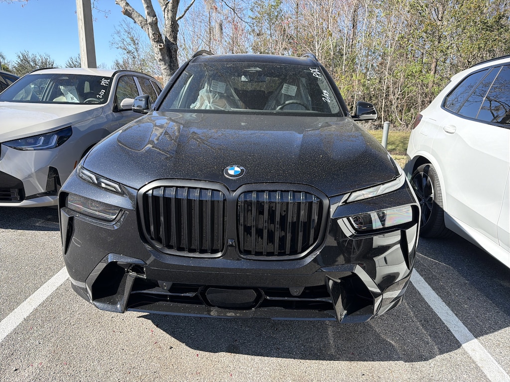 New 2026 BMW X7 xDrive40i SUV