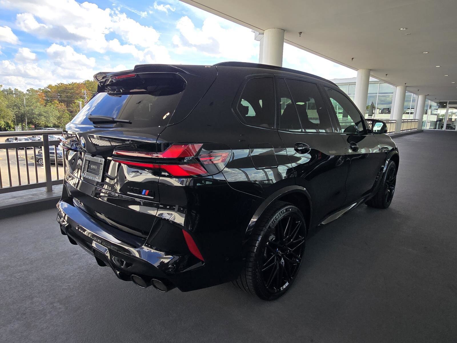 2026 Bmw X5 M photo 3