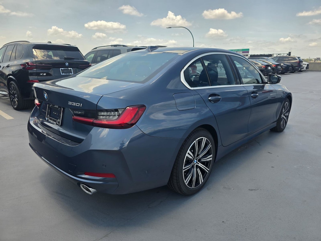 New 2026 BMW 330i 330i Sedan