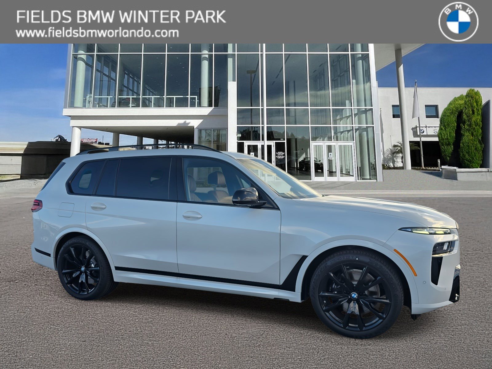 2026 BMW X7 M60i's photo