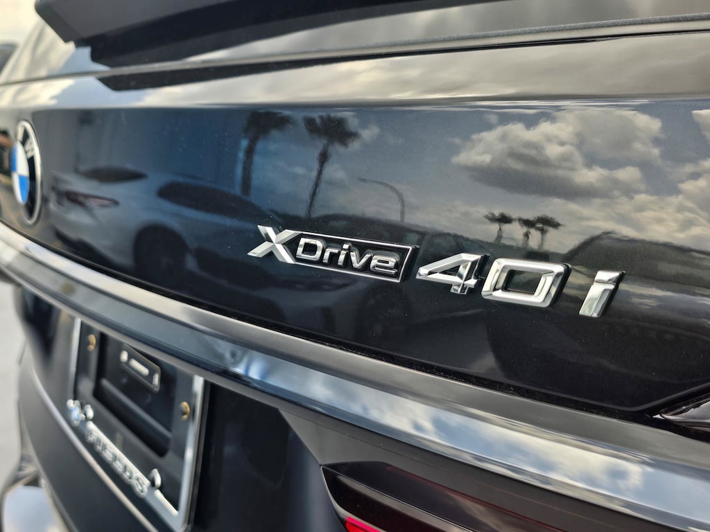 New 2027 BMW X7 xDrive40i SUV
