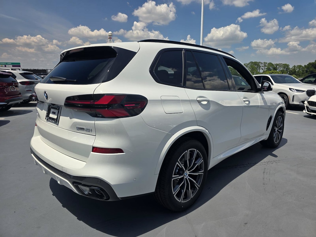 New 2026 BMW X5 sDrive40i SUV