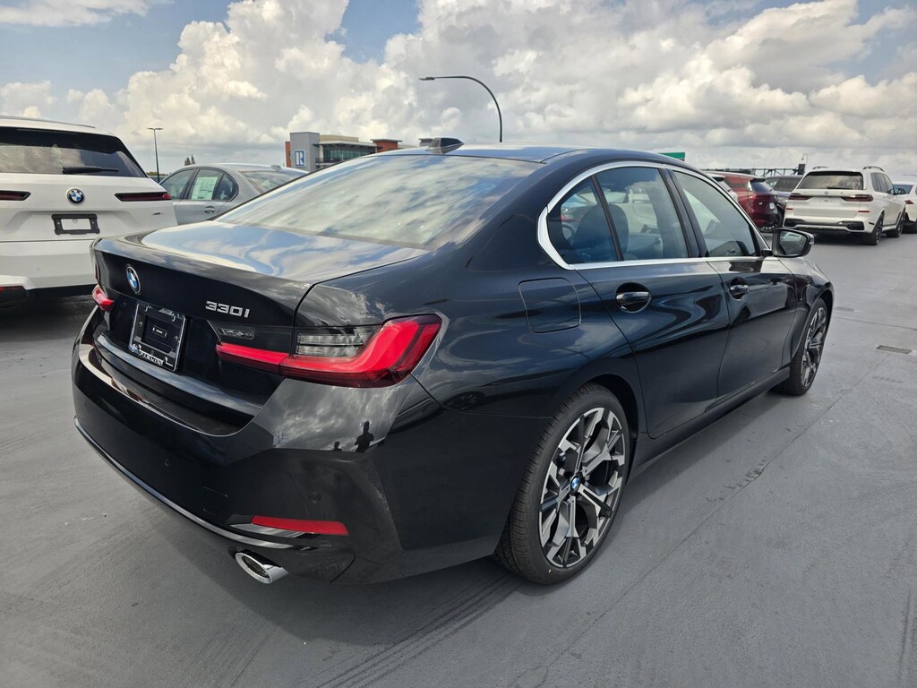 New 2026 BMW 330i 330i Sedan