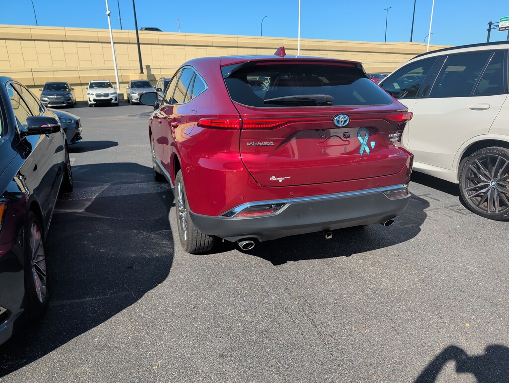 Used 2021 Toyota Venza