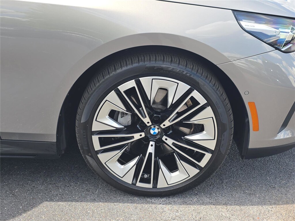 Used 2025 BMW 5 Series 540i xDrive Sedan