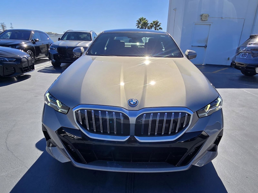 New 2026 BMW 550e 550e xDrive Sedan