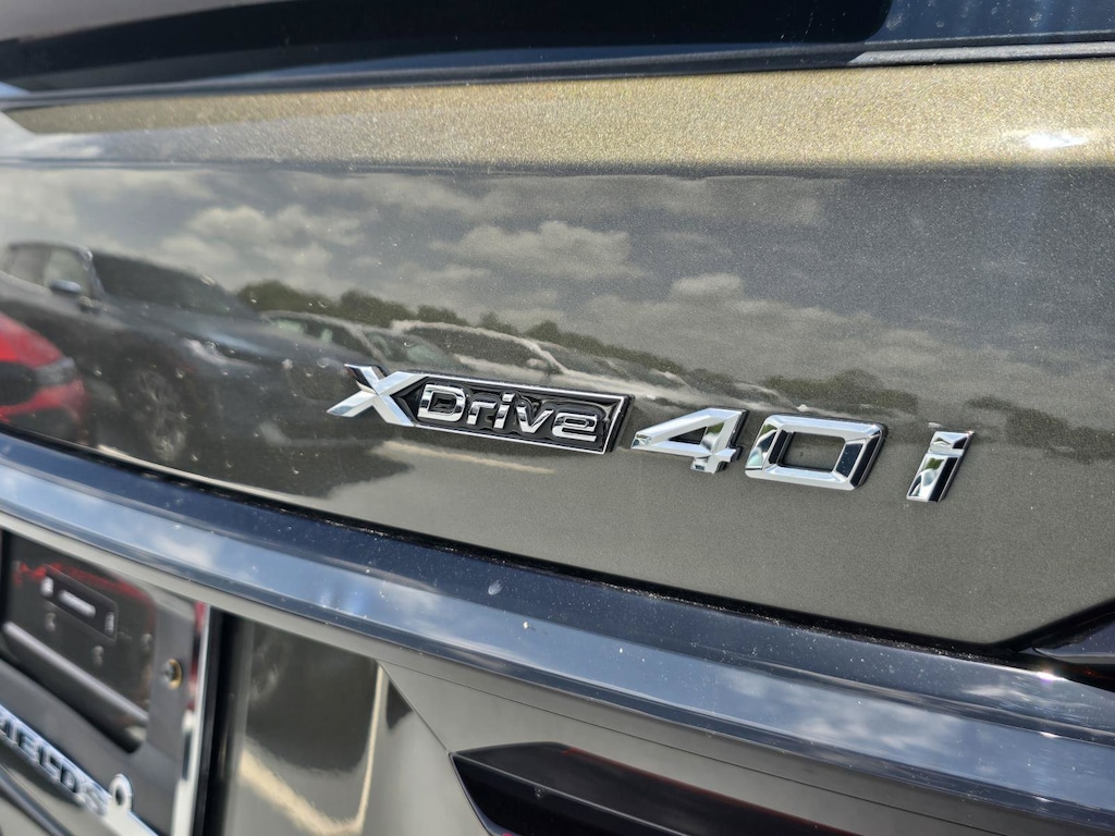 New 2027 BMW X7 xDrive40i SUV