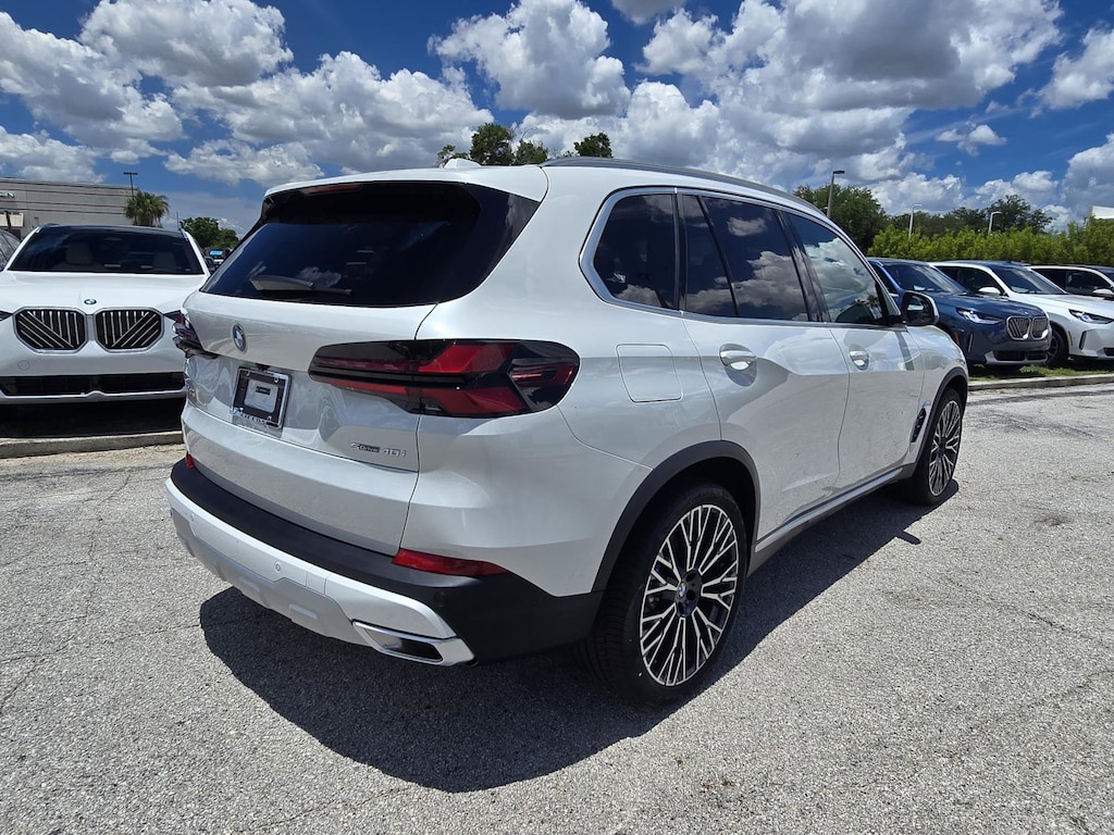 New 2026 BMW X5 sDrive40i SUV
