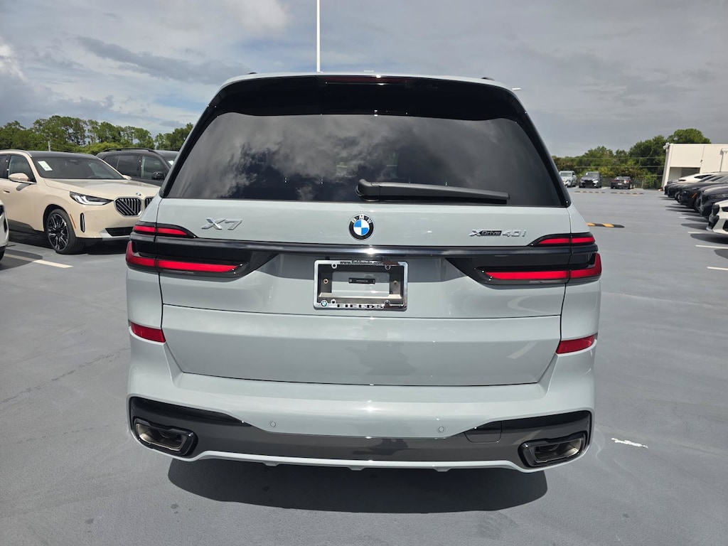 New 2027 BMW X7 xDrive40i SUV