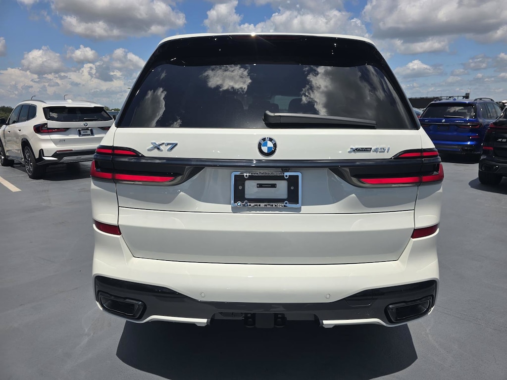 New 2027 BMW X7 xDrive40i SUV
