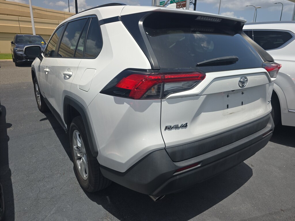 Used 2021 Toyota RAV4 XLE XLE FWD