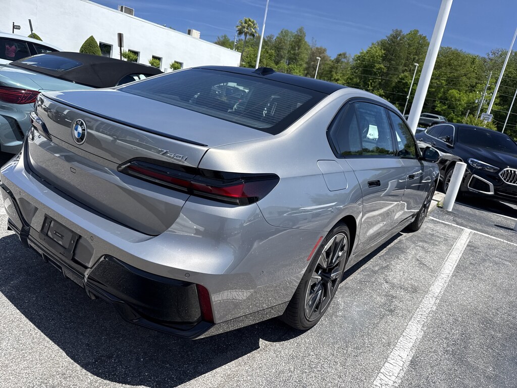 Used 2023 BMW 7 Series 740i Sedan