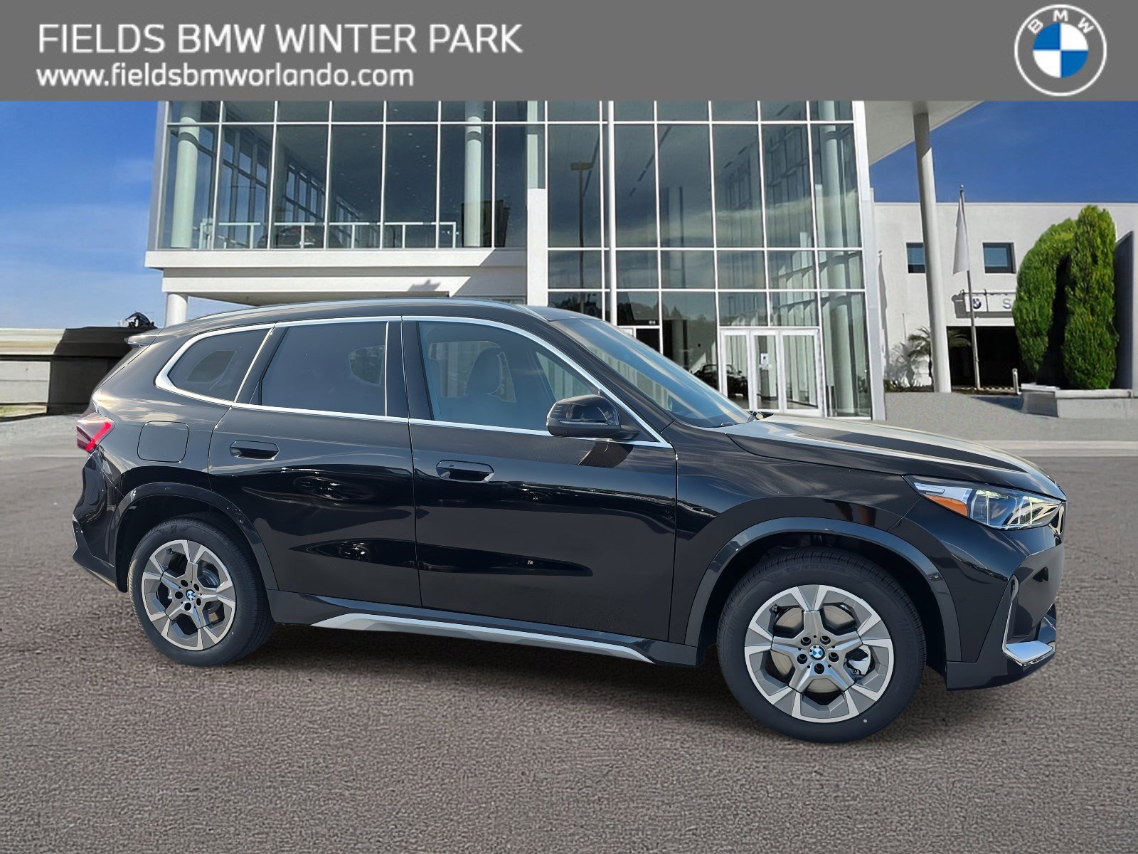 2026 BMW X1 28i's photo