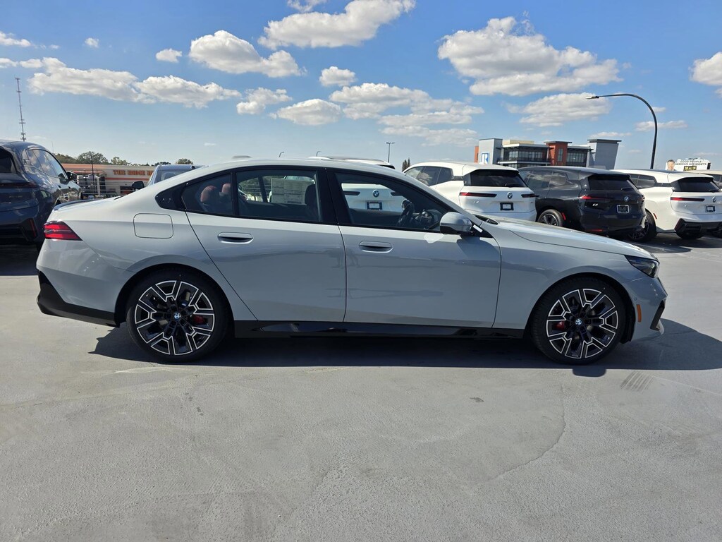 New 2026 BMW 530i 530i xDrive Sedan