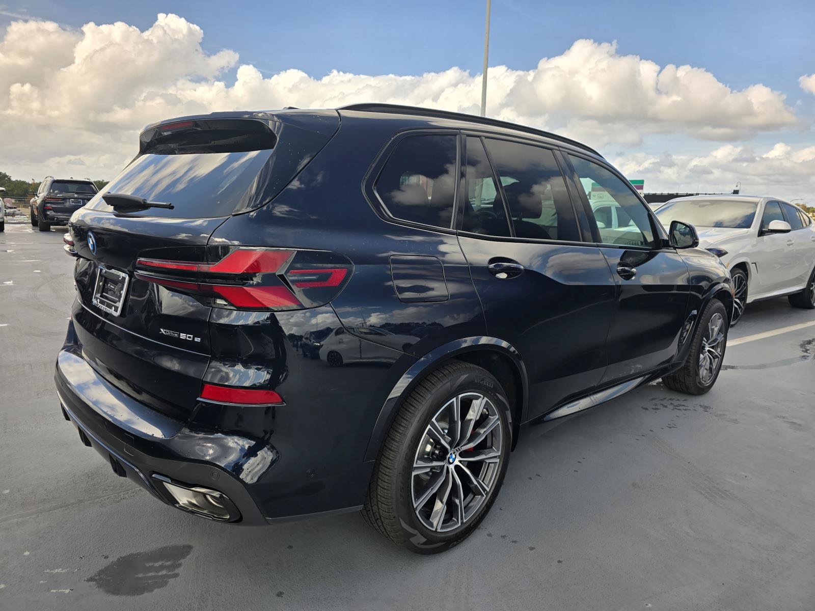 New 2026 BMW X5 PHEV xDrive50e SUV