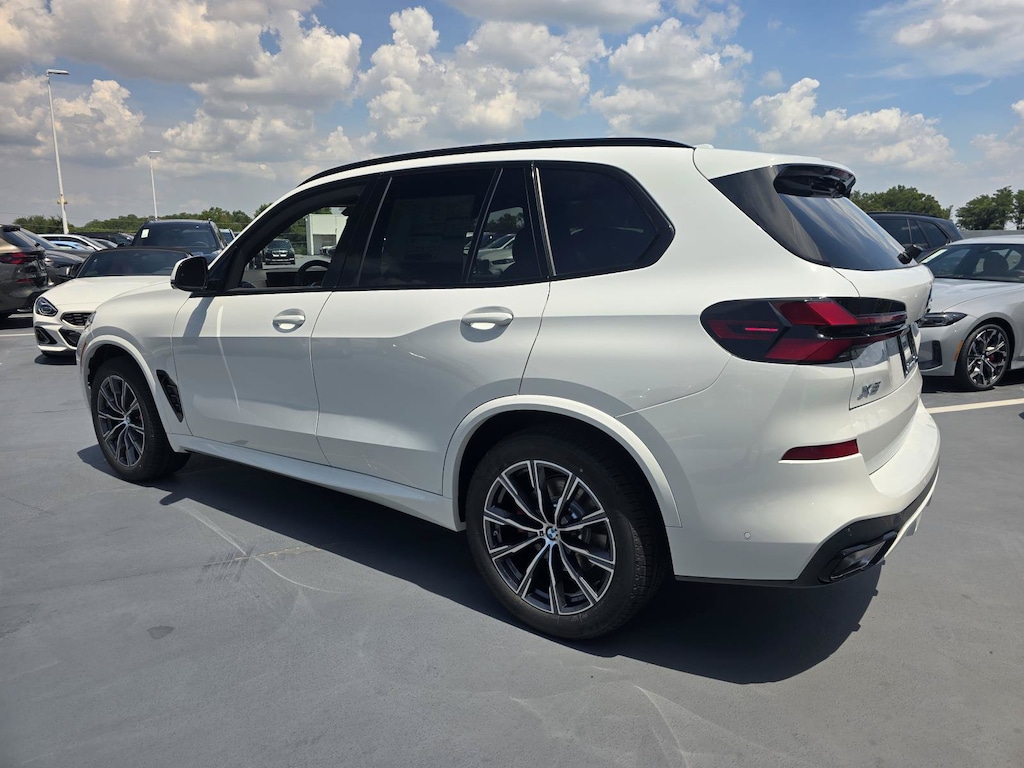 New 2026 BMW X5 sDrive40i SUV