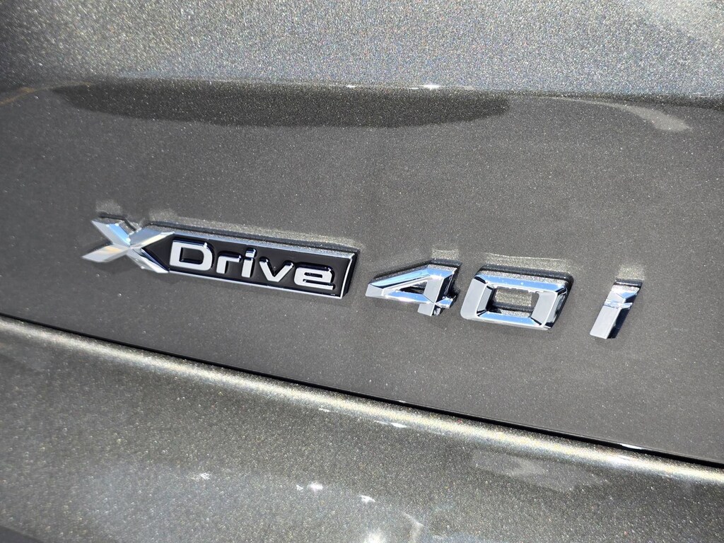 New 2026 BMW X5 xDrive40i SUV