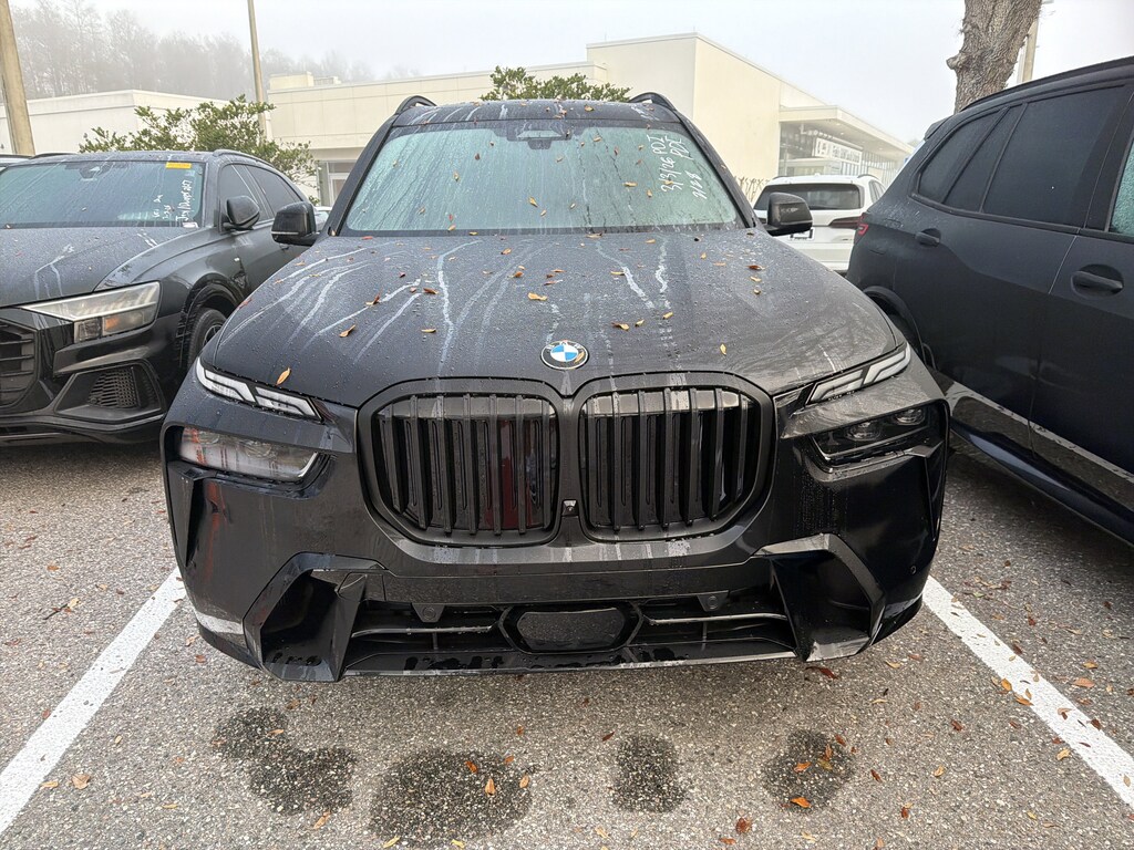 New 2026 BMW X7 xDrive40i SUV