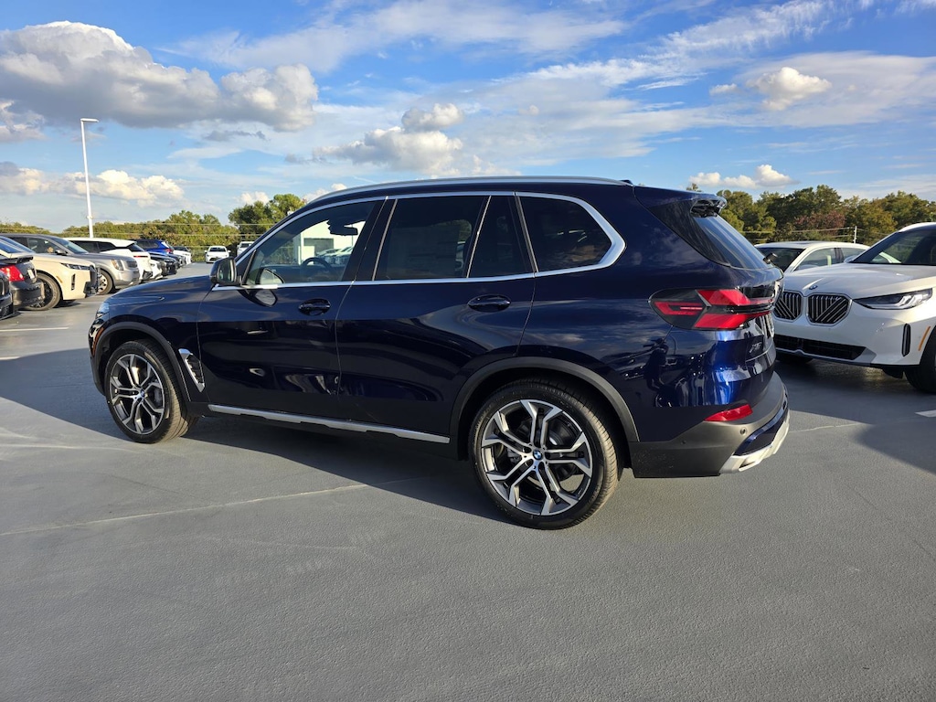 New 2026 BMW X5 sDrive40i SUV