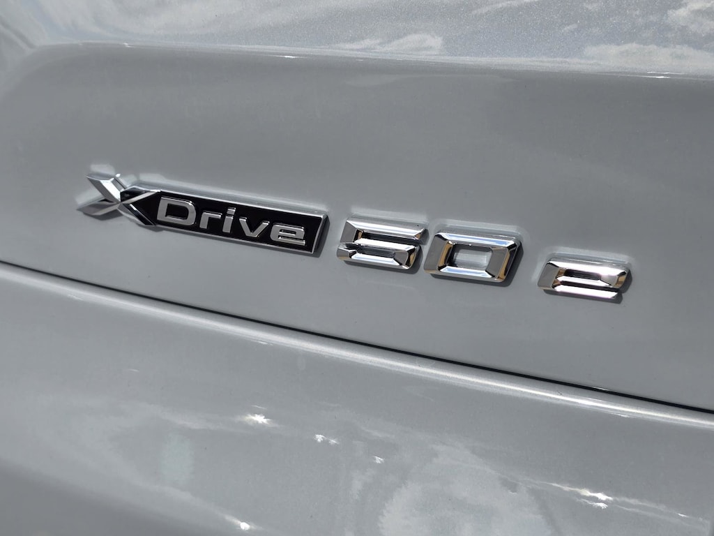 New 2026 BMW X5 PHEV xDrive50e SUV