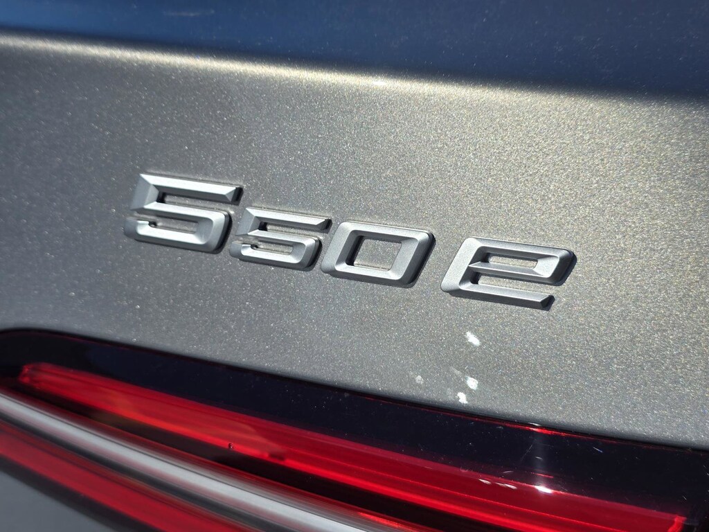 New 2026 BMW 550e 550e xDrive Sedan