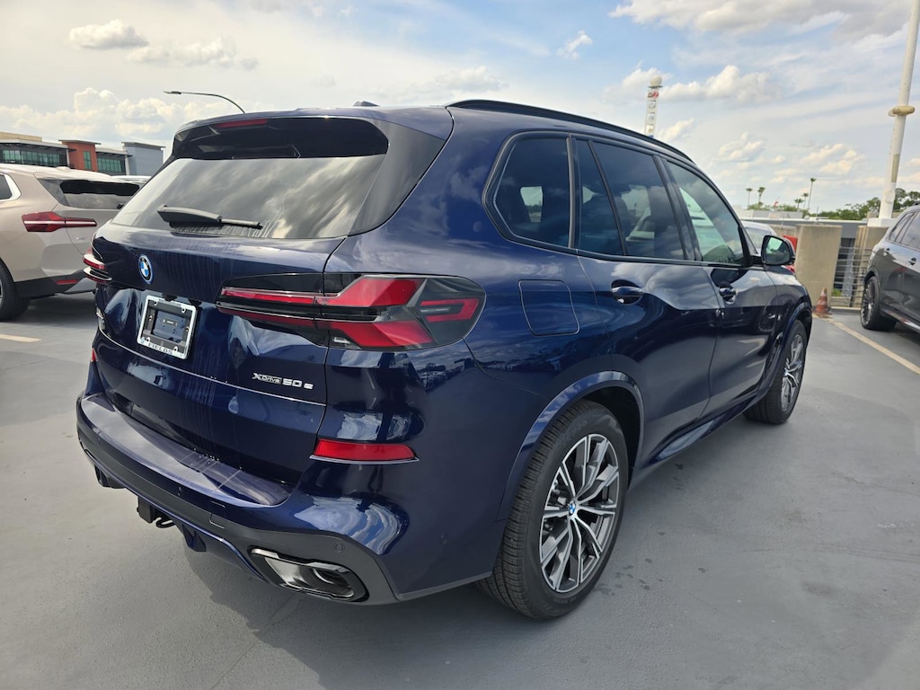 New 2026 BMW X5 PHEV xDrive50e SUV
