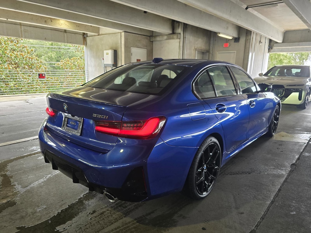 New 2025 BMW 330i 330i Sedan