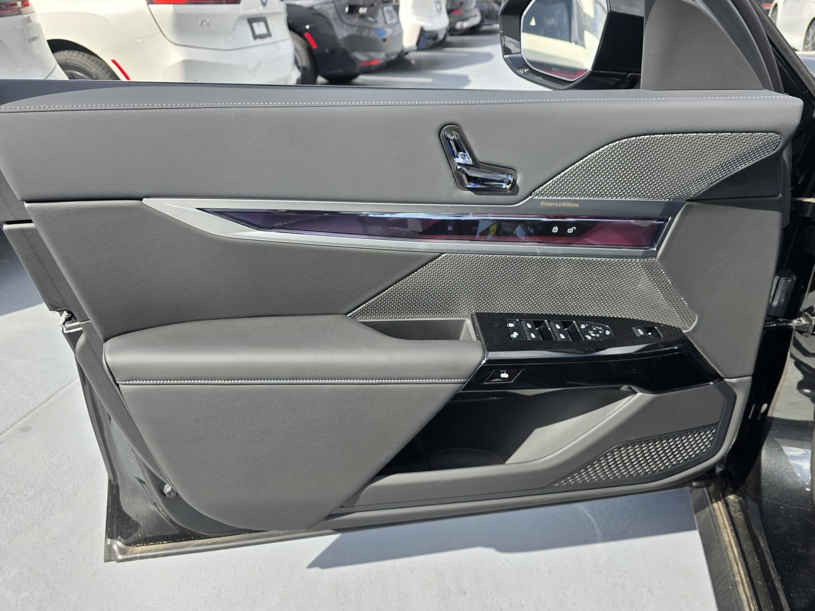 2026 BMW 7 Series 750e - Photo 16