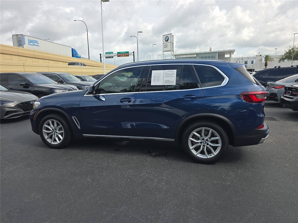 Used 2022 BMW X5 sDrive40i sDrive40i Sports Activity Vehicle