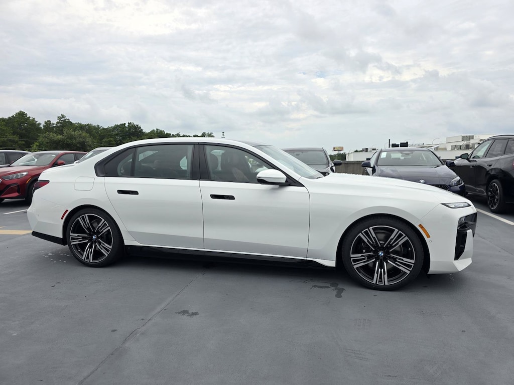 New 2026 BMW 750e 750e xDrive Sedan