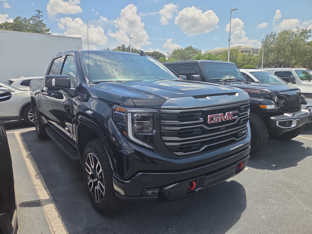 Used 2024 GMC Sierra 1500 AT4 4WD Crew Cab 147 AT4