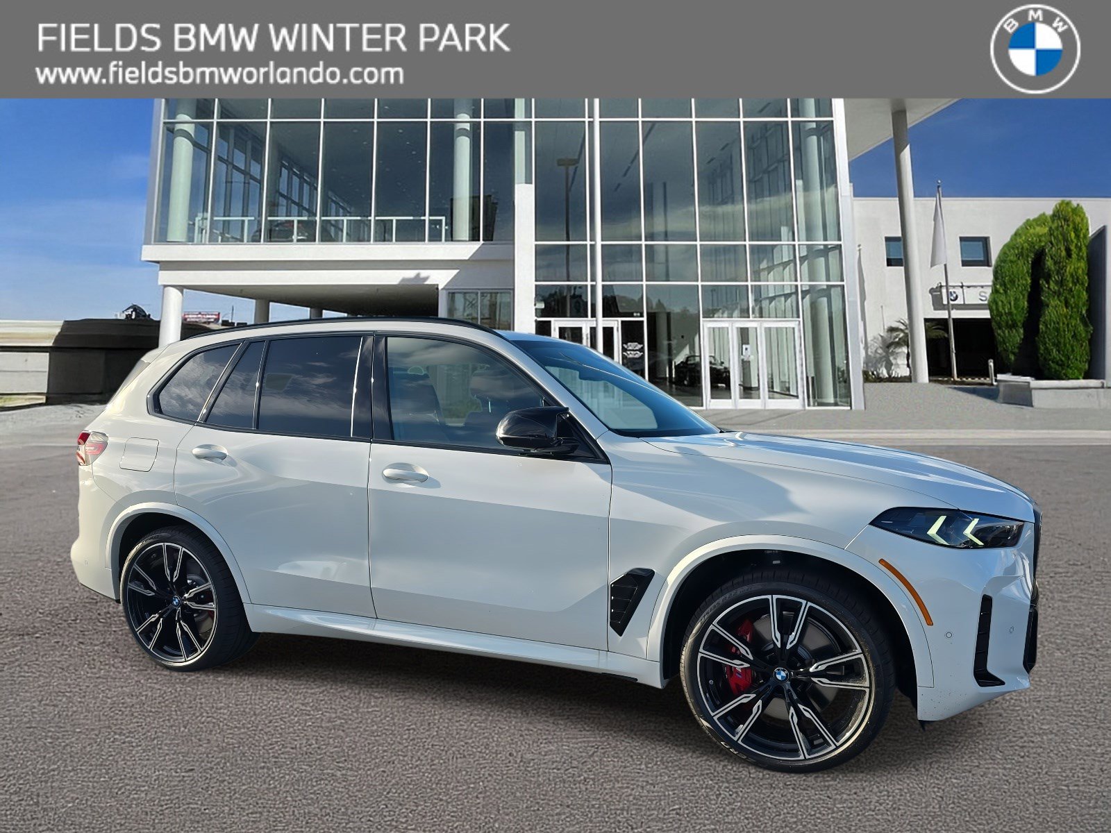 2026 BMW X5 M60i's photo