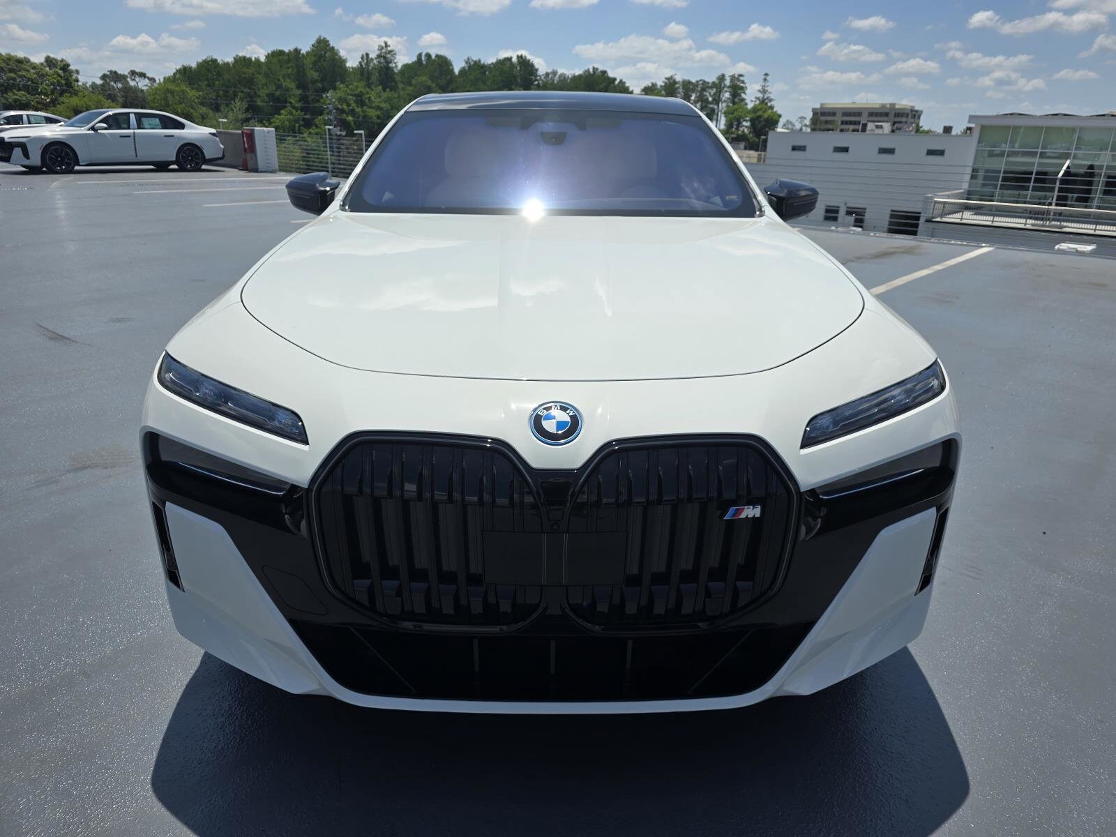 2025 Bmw i7 M70 photo 2