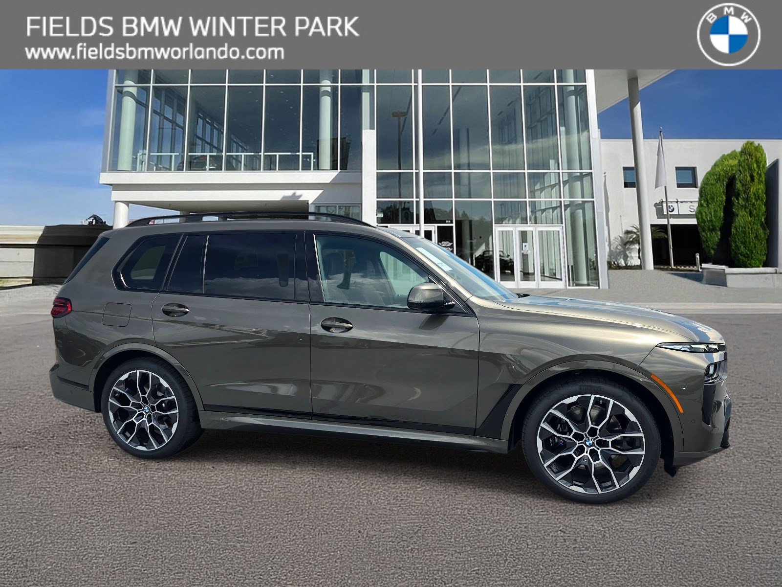 2027 BMW X7 40i
