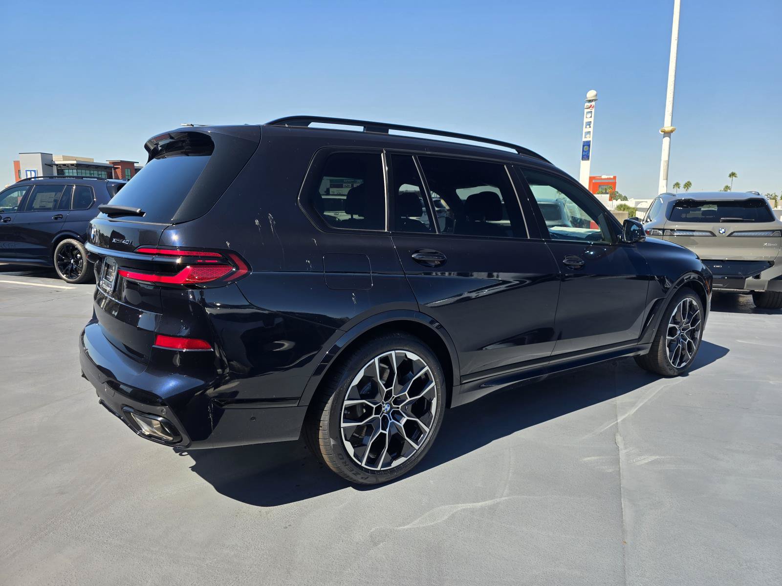 New 2027 BMW X7 xDrive40i SUV