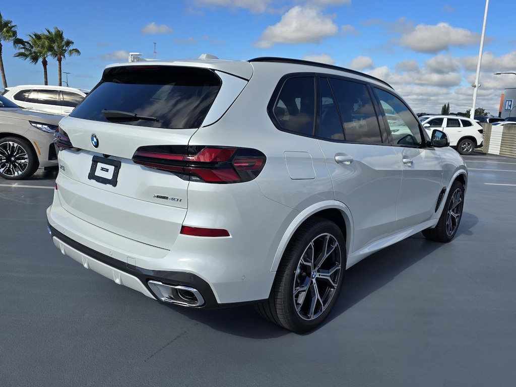 New 2026 BMW X5 xDrive40i SUV