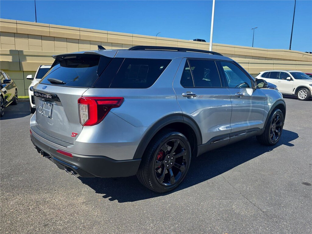 Used 2024 Ford Explorer ST ST 4WD