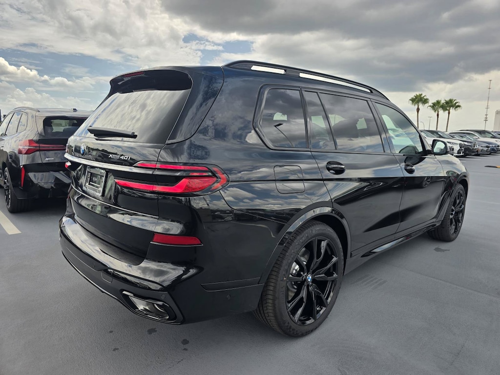 New 2027 BMW X7 xDrive40i SUV
