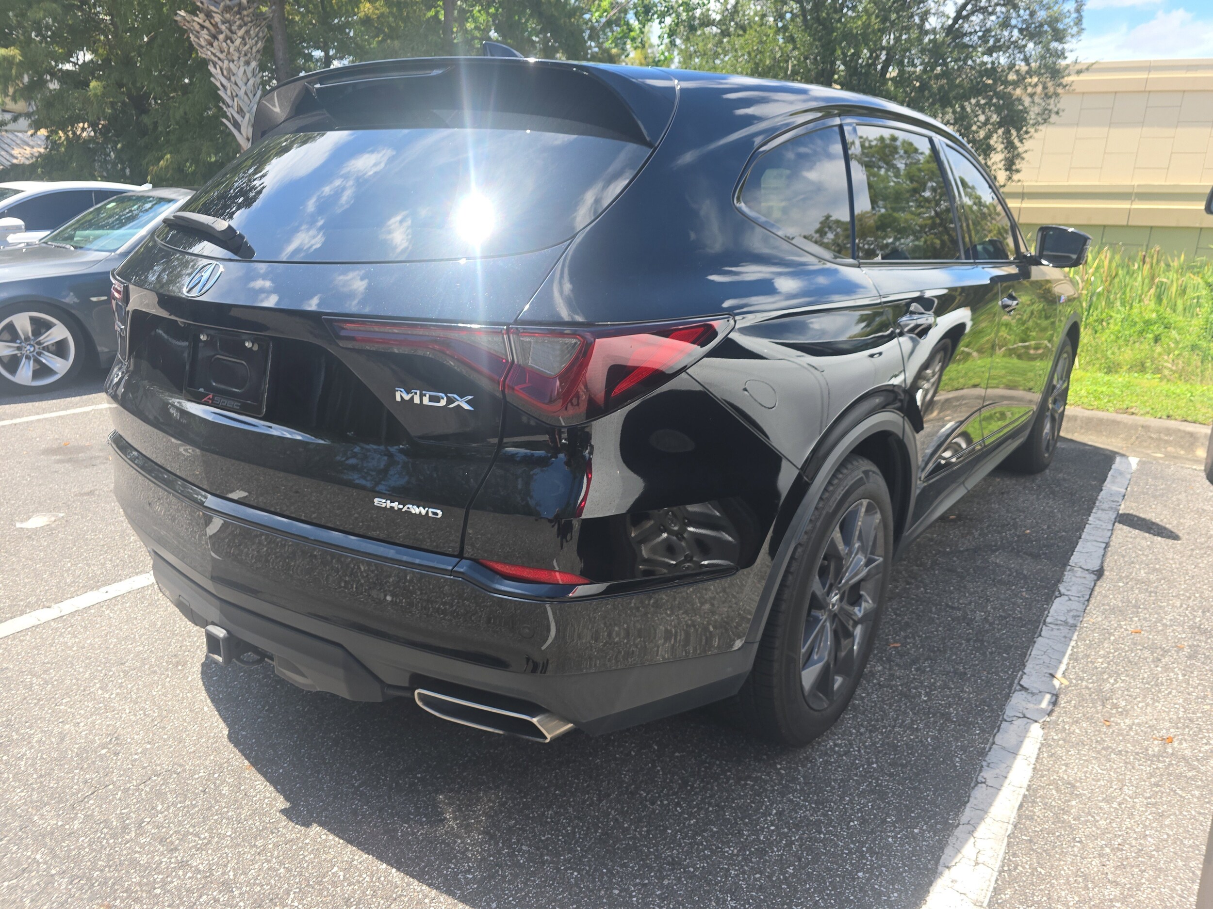2022 Acura MDX SH-AWD A-Spec photo 2